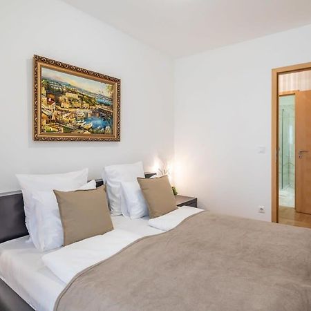 Homey Apartment With Ac And Balcony Будапеща Екстериор снимка