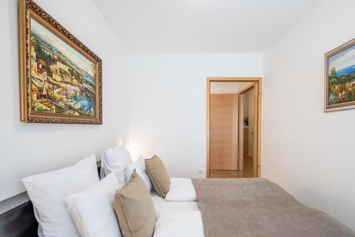 Homey Apartment With Ac And Balcony Будапеща Екстериор снимка