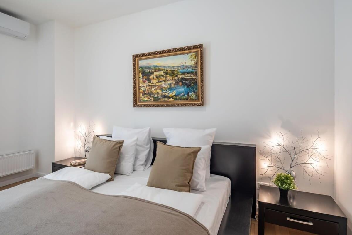Homey Apartment With Ac And Balcony Будапеща Екстериор снимка